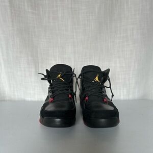 Jordan Men's Black and Red Sneakers